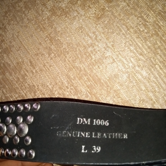 Genuine leather bedazzled belt main image 5
